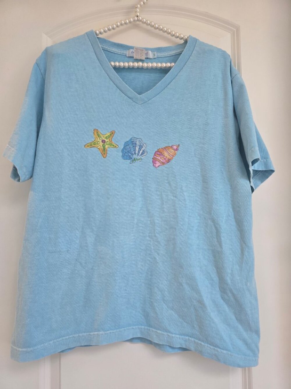 Fresh Produce Blue Size Small V-Neck Sea Shell